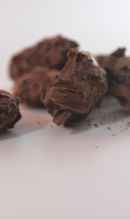 Dark chocolate truffles 